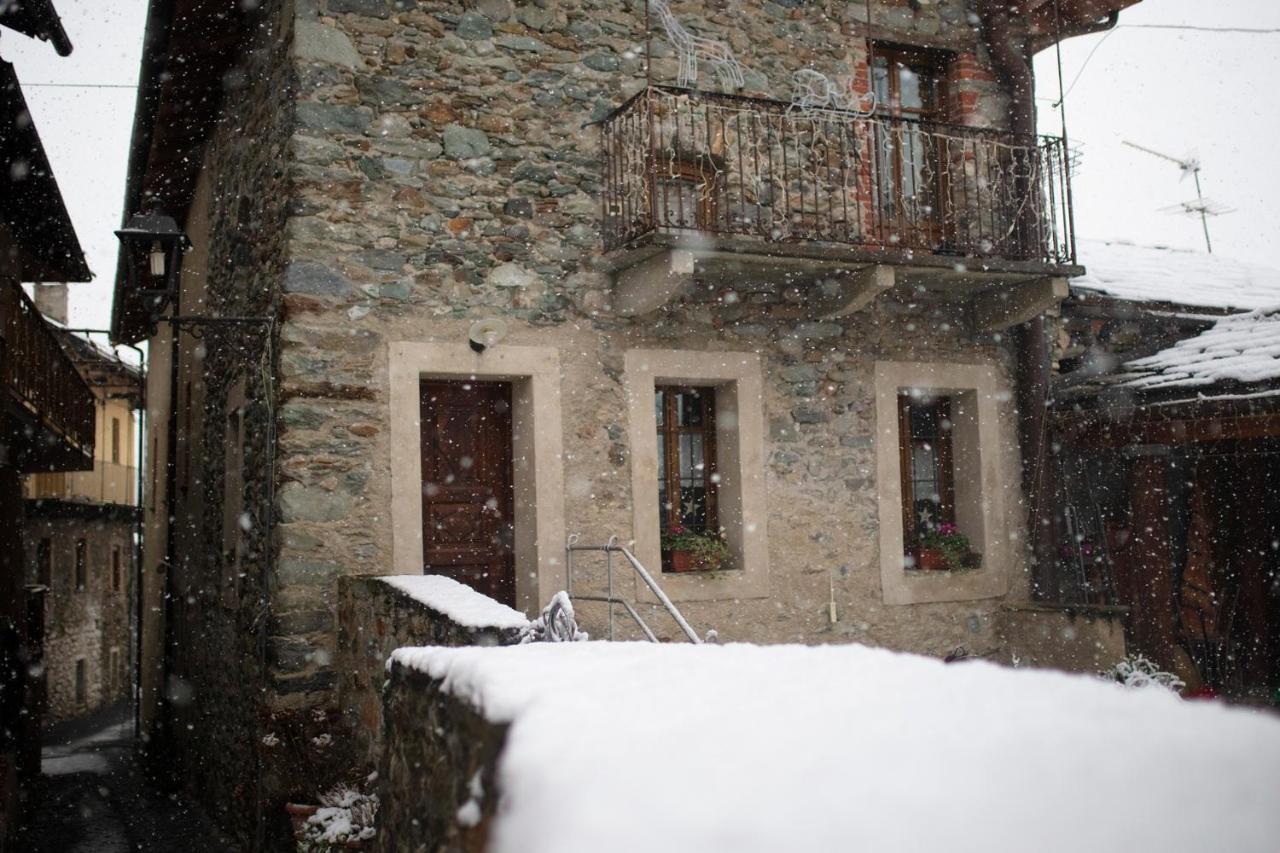 La Maison Des Vignerons Chambres D'Hotes B&B Donnaz Экстерьер фото